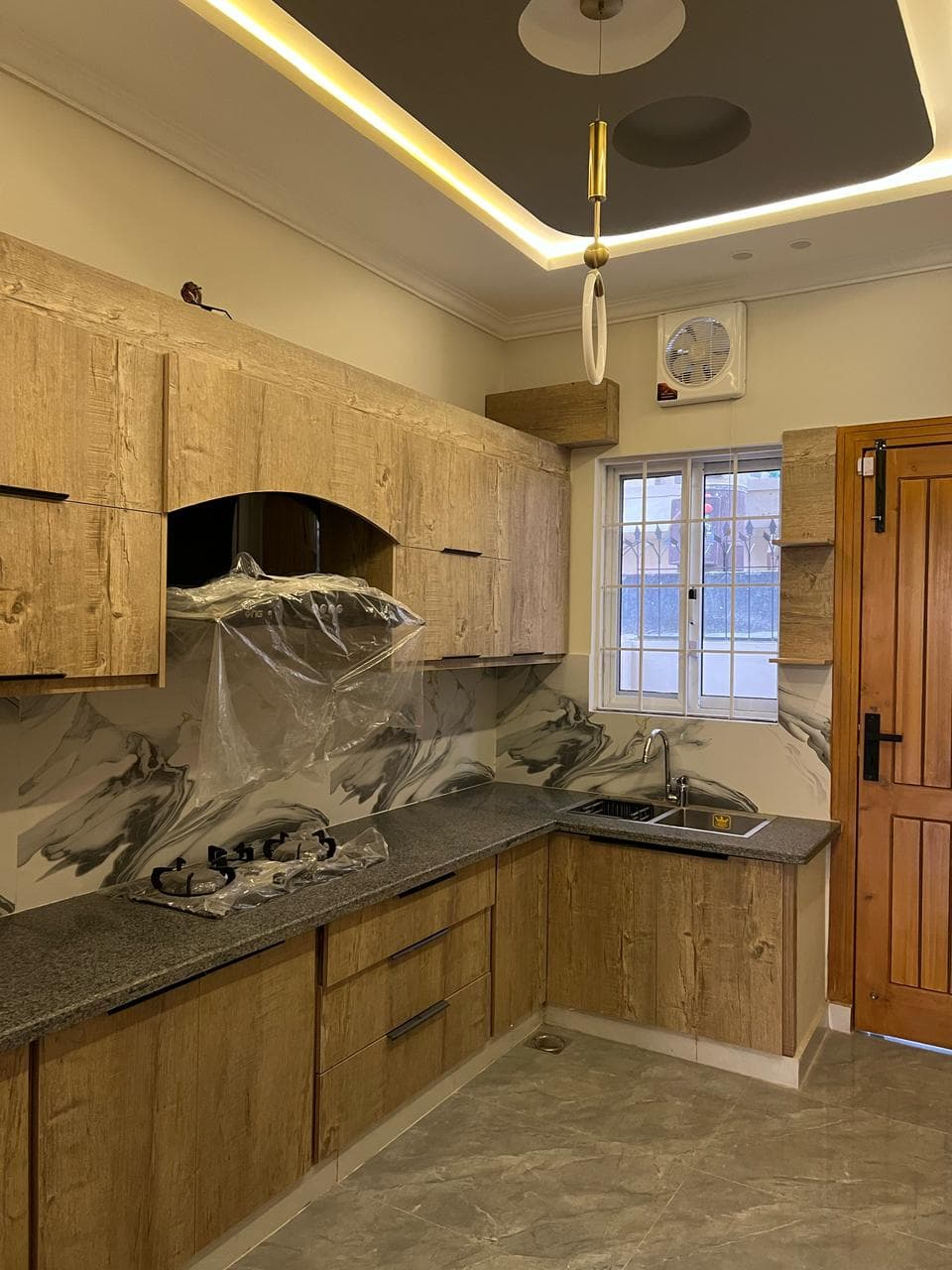 7 marla Corner house preview 3